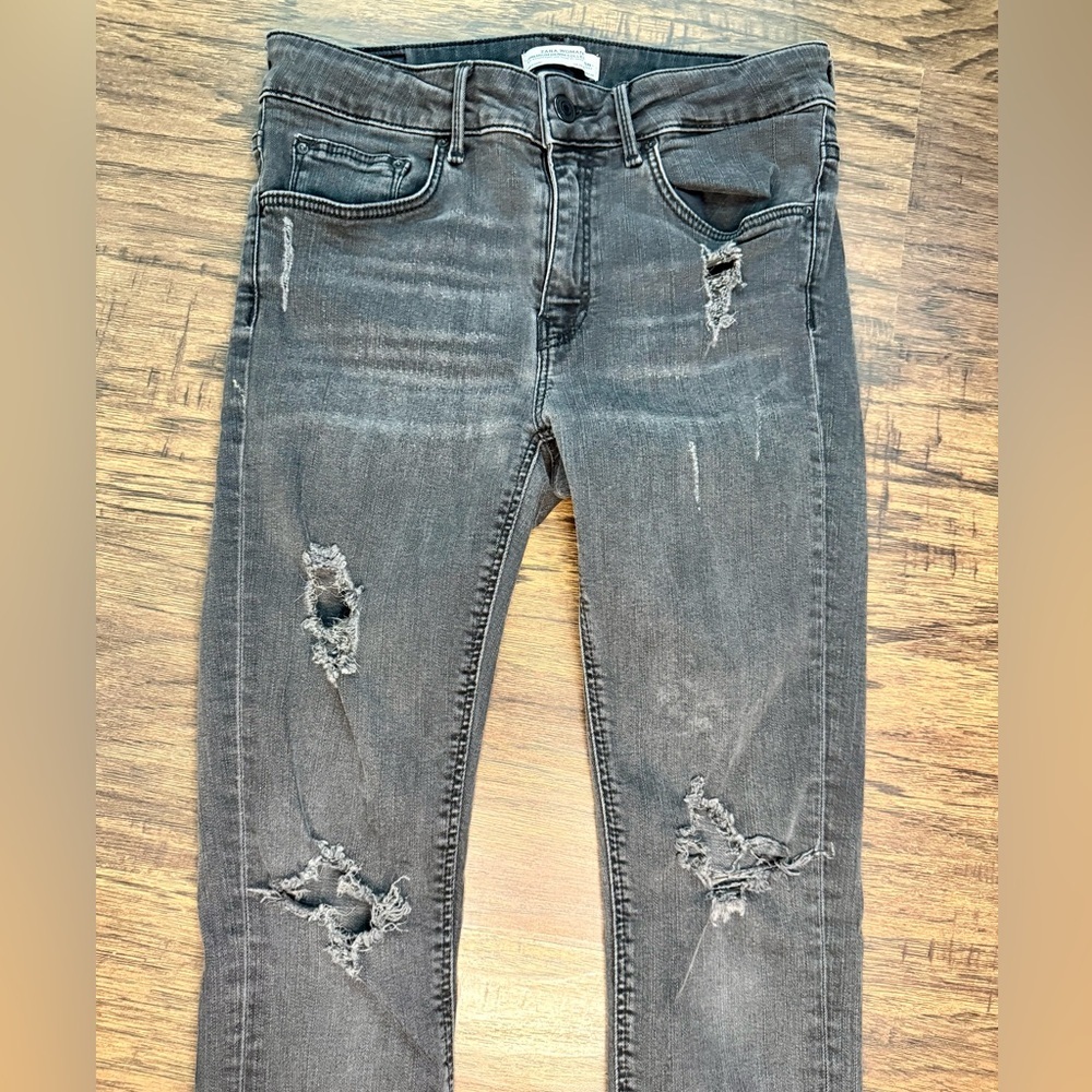 Zara Vintage Faded Black Distressed Ripped Skinny Jeans- tag size 6 - Picture 5 of 8